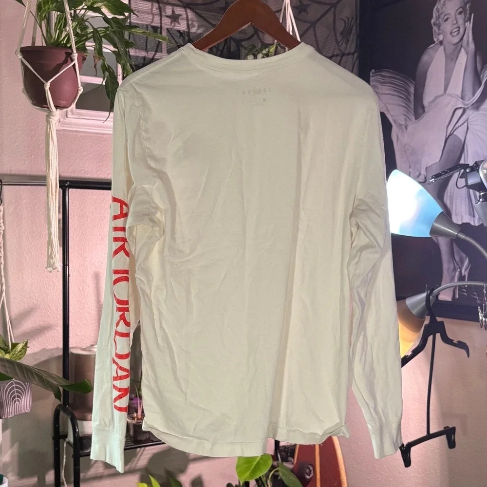 Jordan Long Sleeve T-Shirt Mens Large White Graphic Jumpman Nike Air Logo Tee